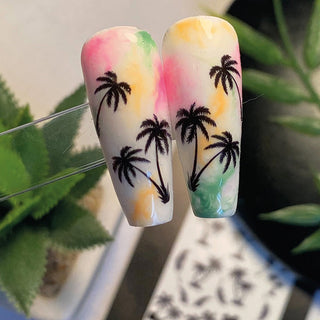 einfache Verarbeitung da die Nail Art Tattoos wasserlöslich sind