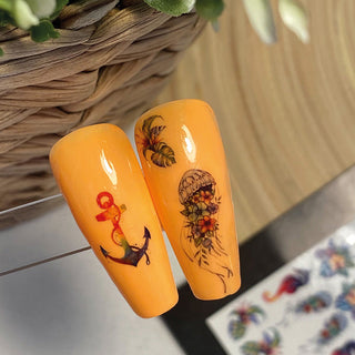 einfache Verarbeitung da die Nail Art Tattoos wasserlöslich sind ideal für Anfänger geeignet, aufgrund der einfachen Verarbeitung ermöglicht schnelle Nail Art im stressigen Studio Alltag