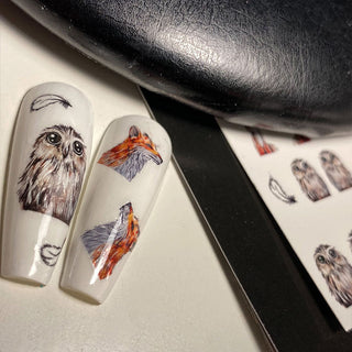 Rockstar Nails bietet dir eine breite Palette an Nail Art Tattoos, um deiner Kreativität freien Lauf zu lassen. Erschaffe deine eigenen Rockstar-Nägel und beeindrucke mit individuellen und einzigartigen Designs.