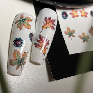 Unsere Nail Art Tattoos sind speziell für Rockstar Nails entwickelt und bieten dir unendliche Möglichkeiten, deine Nägel zu personalisieren und dein individuelles Stil-Statement zu setzen. Egal, ob du nach coolen Motiven, inspirierenden Sprüchen oder ausgefallenen Mustern suchst, wir haben das richtige Tattoo für dich.