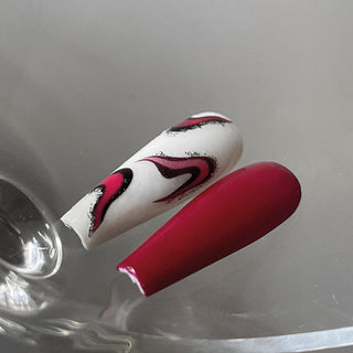 einfache Verarbeitung da die Nail Art Tattoos wasserlöslich sind ideal für Anfänger geeignet, aufgrund der einfachen Verarbeitung ermöglicht schnelle Nail Art im stressigen Studio Alltag